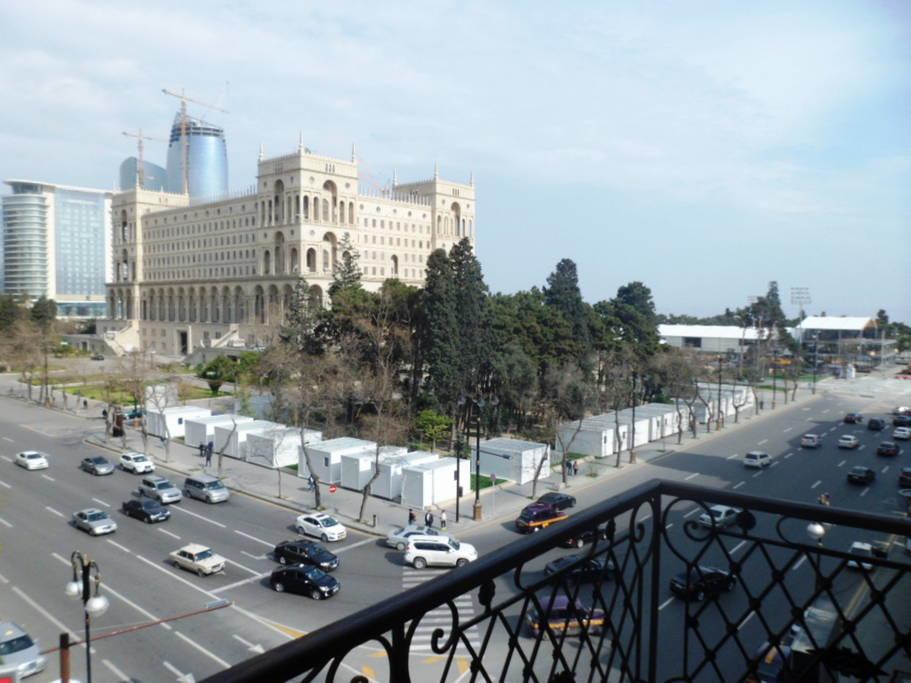 Sea View View Of The F-1 Higway Apartment Baku Exterior photo